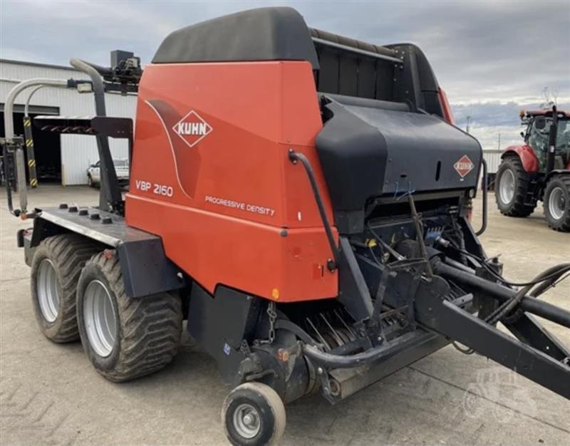 Kuhn VBP2160 round baler