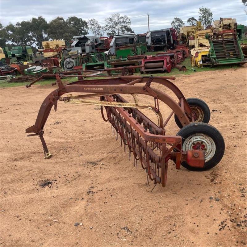 Ford/New Holland Implement Hay Rake