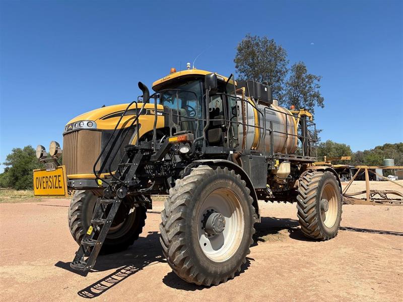 Rogator RG1300B self propelled sprayer