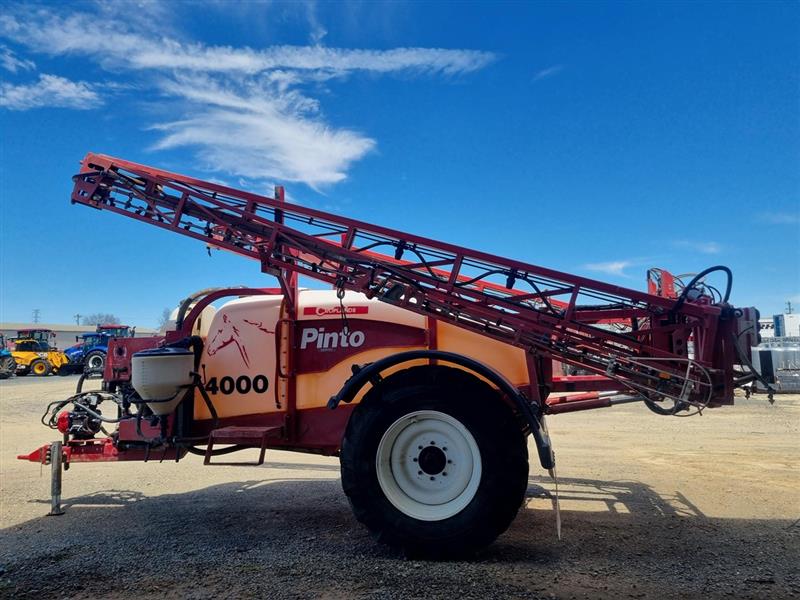 Croplands 4024 Pinto 4000 - 24M boom sprayer