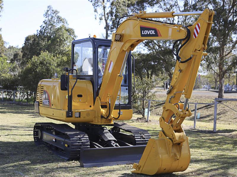 Photo 1. LOVOL FR60E 6 tonne Excavator