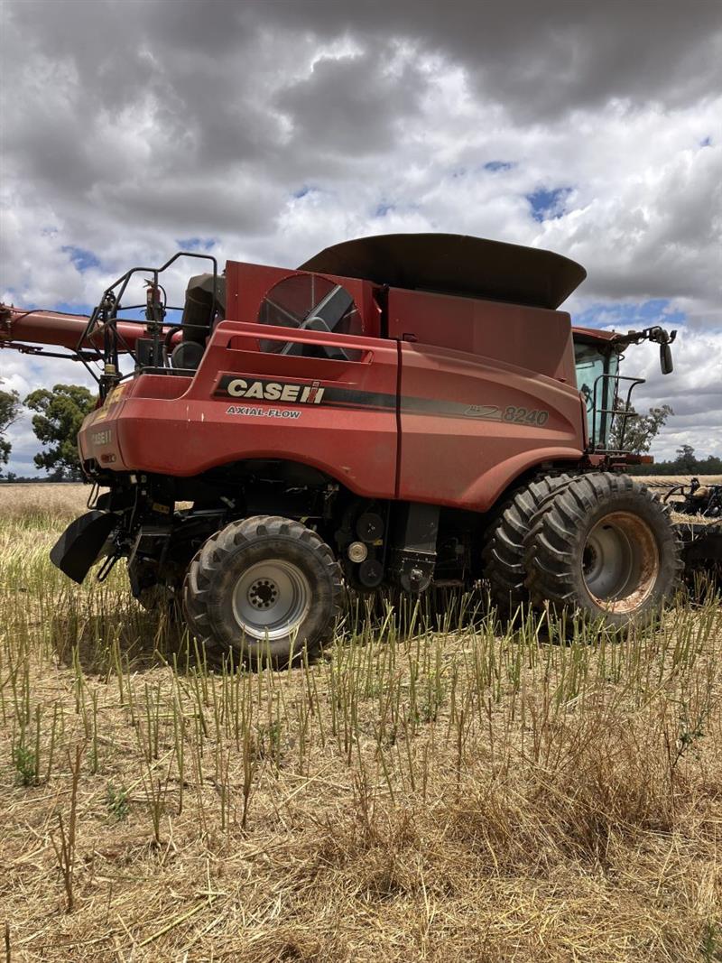 Photo 1. Case IH 8240 combine harvester