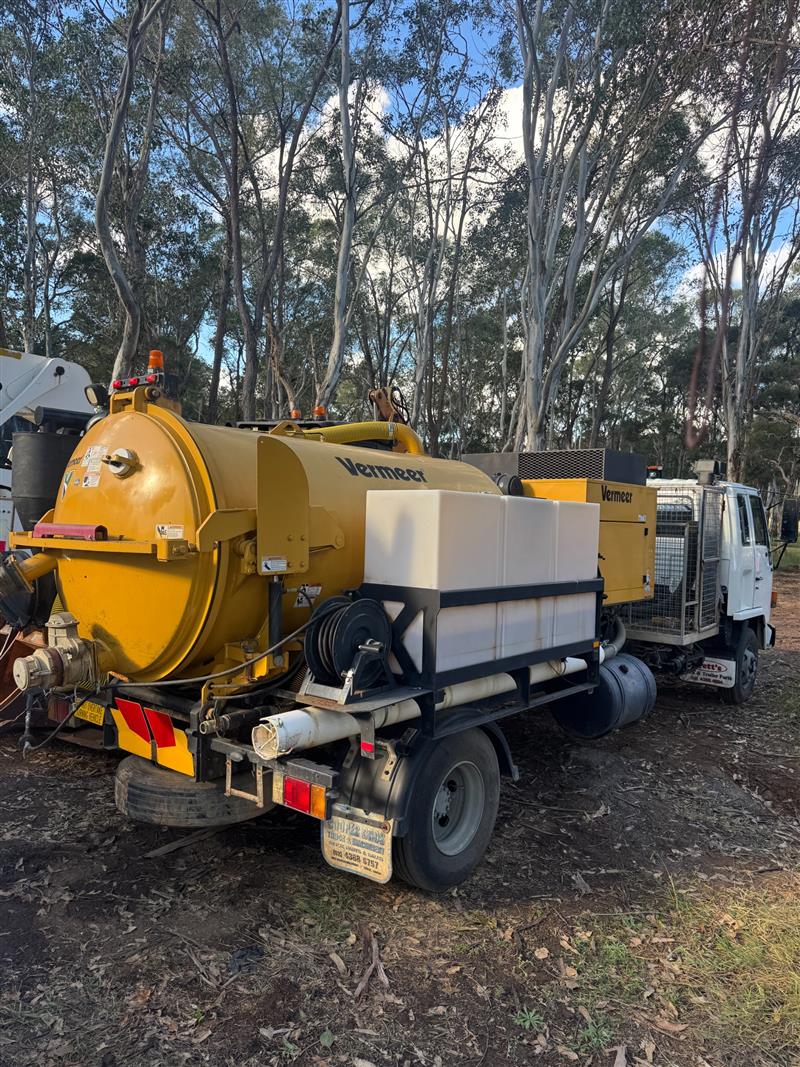 Vermeer VSK800HD truck mounted water vaccum excavator