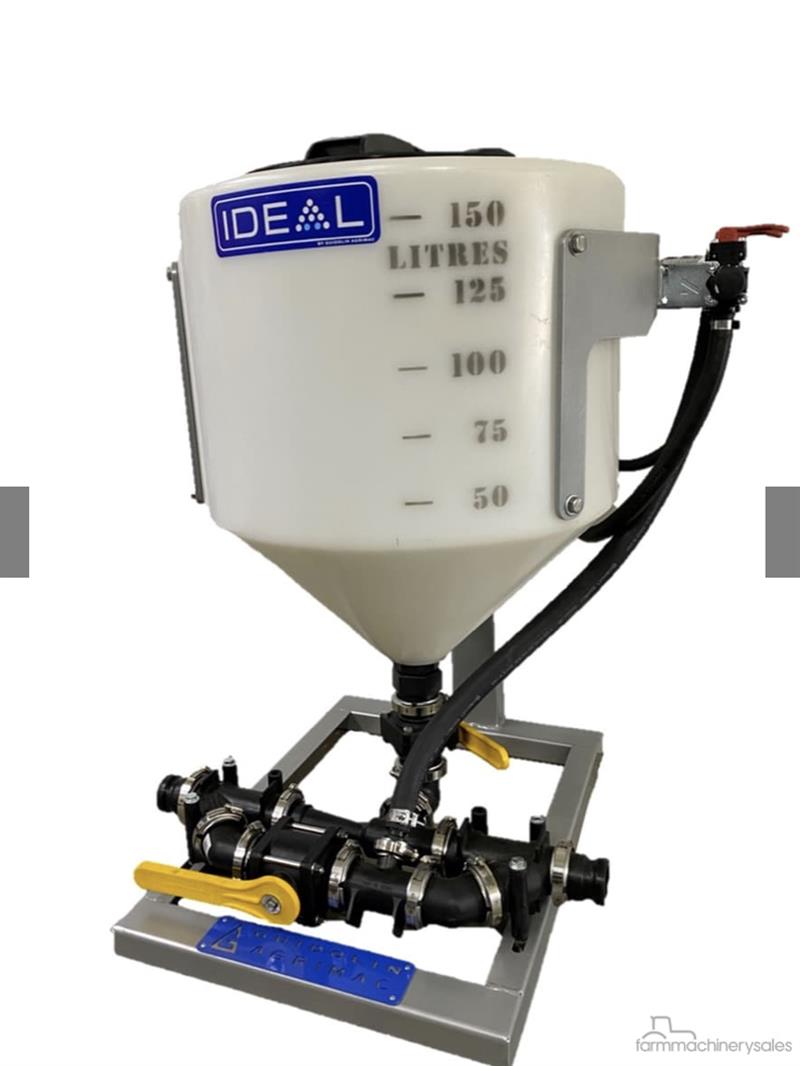 Photo 1. Ideal 150LT Venturi Hopper