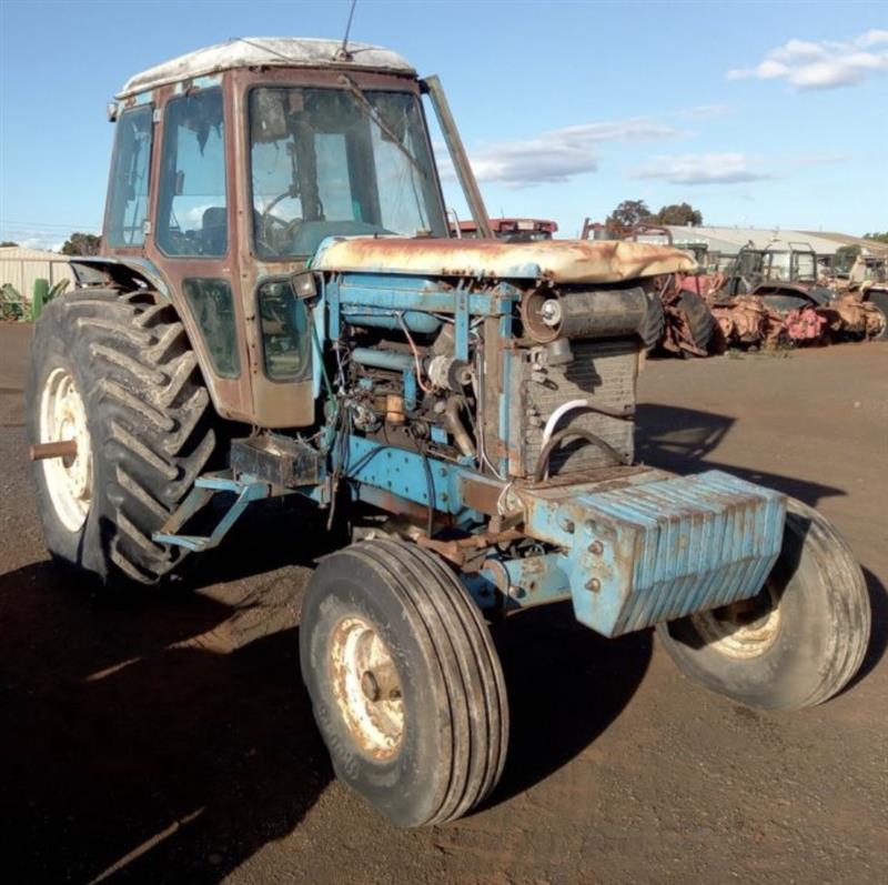 Ford TW10 tractor