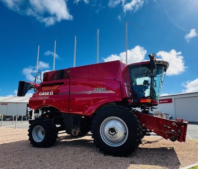 Case IH 9250 Axial flow combine haverster