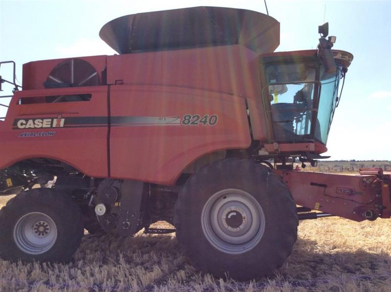 Photo 1. Case IH 8240 combine harvester