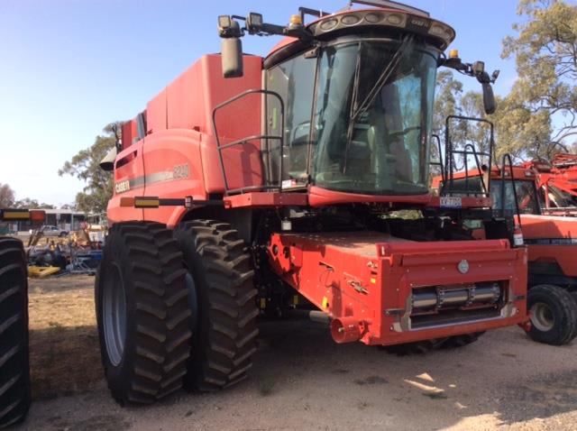 Photo 1. Case IH 8240 combine harvester