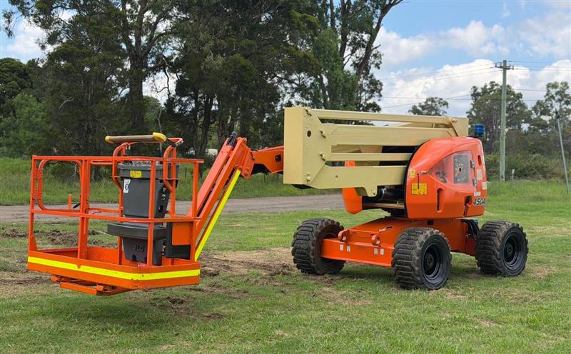 JLG 450AJ 45ft 13.7m knuckle boom scissor lift elevated work platform