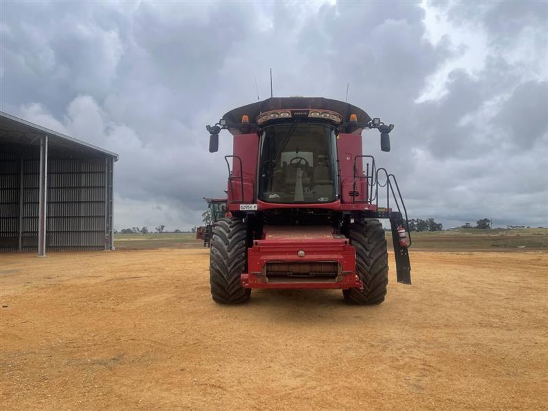 Photo 3. Case IH 8240 combine harvester