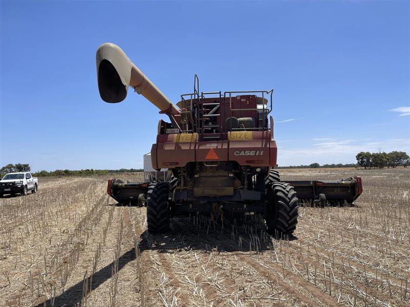 Photo 3. Case IH 7120 combine harvester