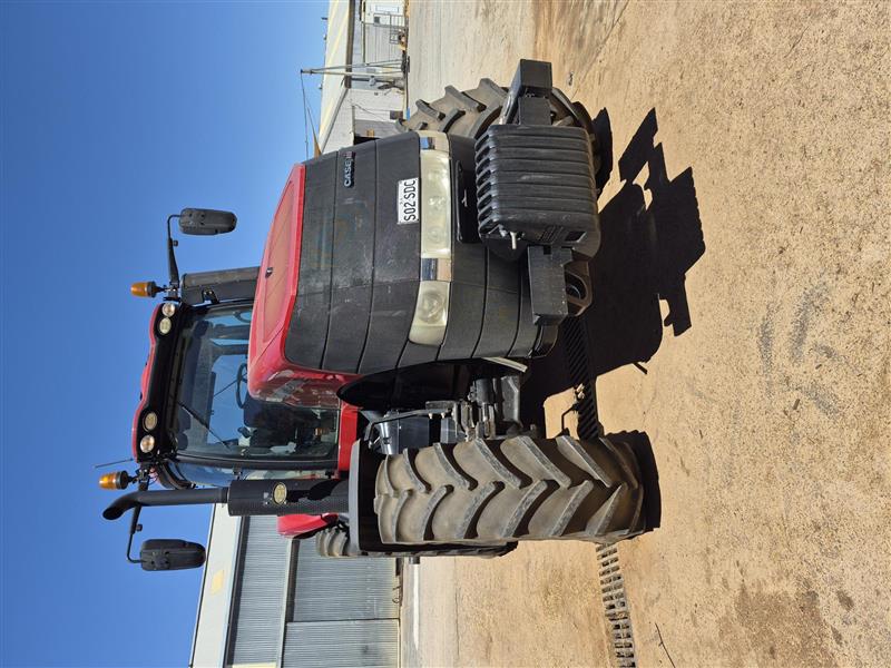Photo 3. Case IH Magnum 250 Tractor