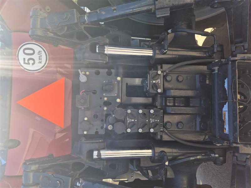 Photo 4. Case IH Magnum 250 Tractor