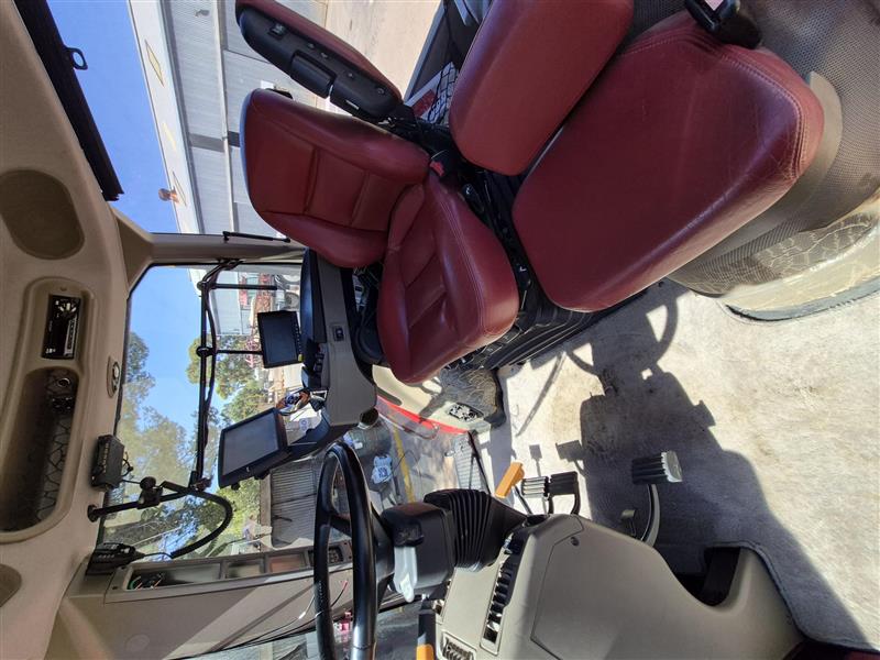 Photo 5. Case IH Magnum 250 Tractor