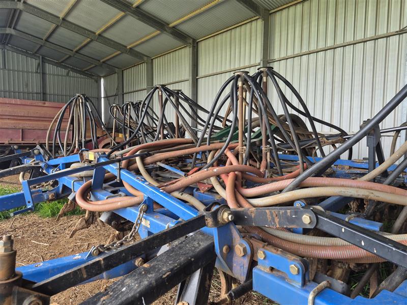 Photo 2. Flexi-Coil ST830 Bar