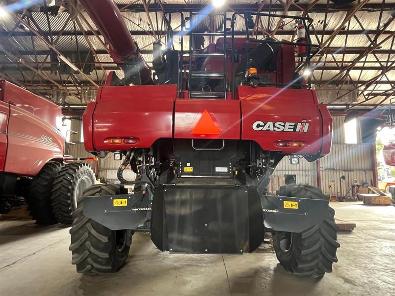 Photo 2. Case IH 7250 combine harvester