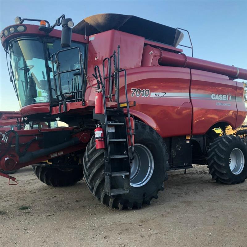 Case IH 7010 combine harvester, Harvesters Case IH VIC | Power Farming