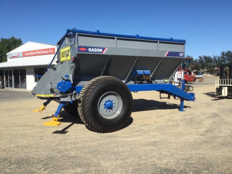 Photo 2. Gason 7312 spreader