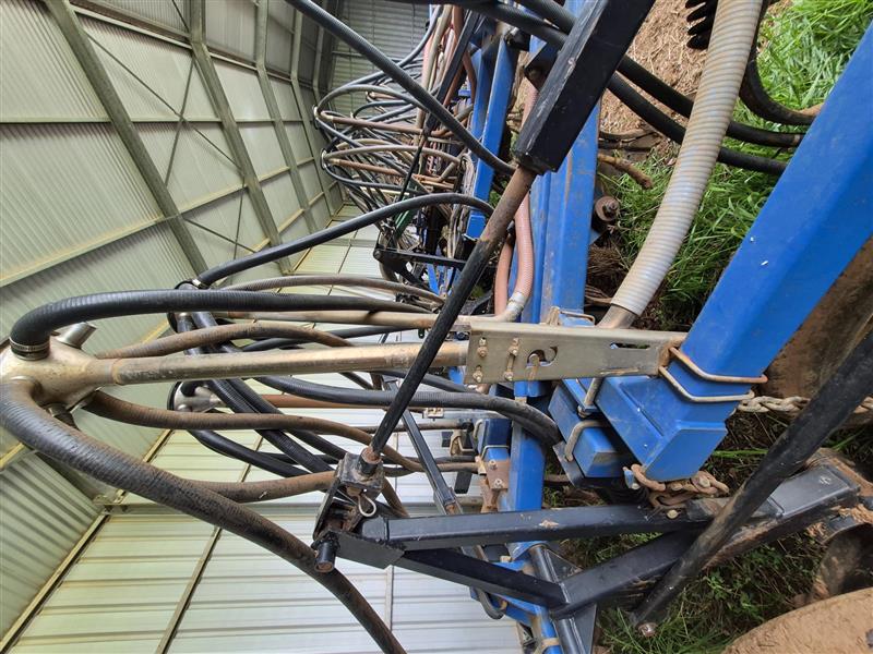 Photo 3. Flexi-Coil ST830 Bar