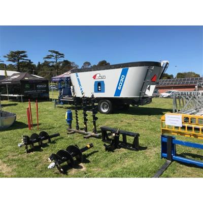 Photo 2. PENTA 6030SD TMR MIXER WAGON