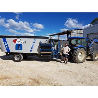 Photo 4. PENTA 6030SD TMR MIXER WAGON