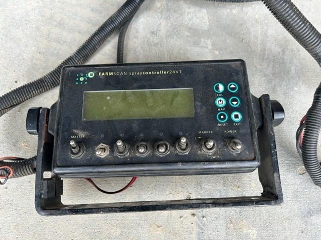 Photo 5. Silvan 4000L trailing sprayer