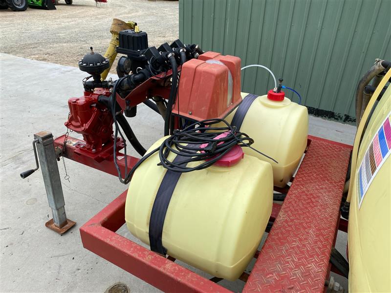 Photo 4. Hardi 1200L Trailing sprayer