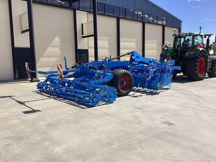 Photo 3. Lemnken Rubin 12/400 4M disc plough