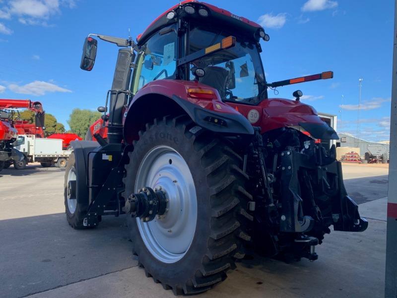 Photo 3. Case IH AFS Connect Magnum 380 FWA Tractor