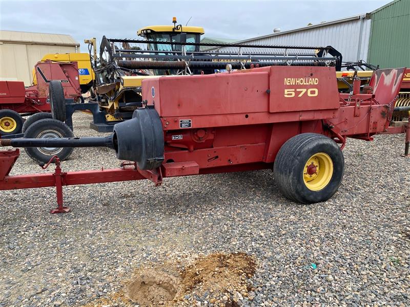 Photo 3. New Holland 570 baler