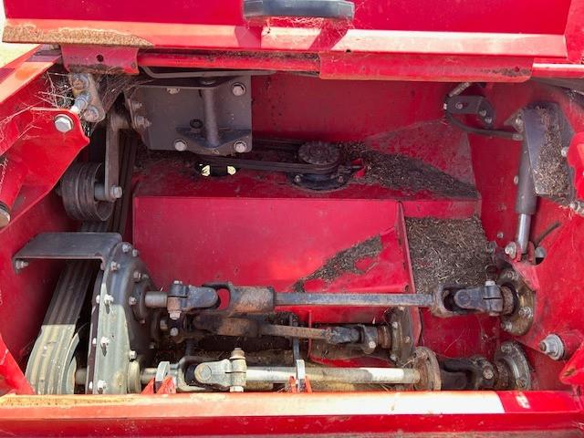 Photo 4. Massey Ferguson 1386 16ft mower conditioner