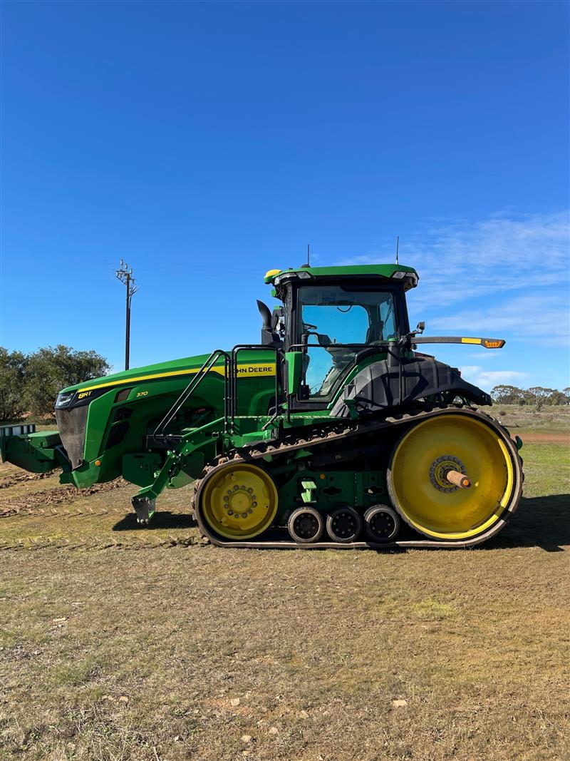 Photo 2. John Deere 8370RT Track Tractor