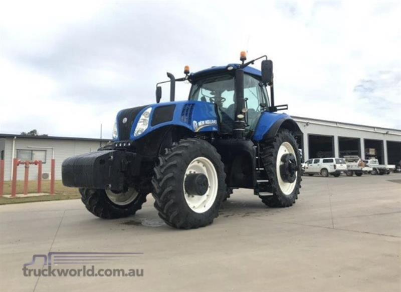 Photo 2. New Holland T8.410 Tractor