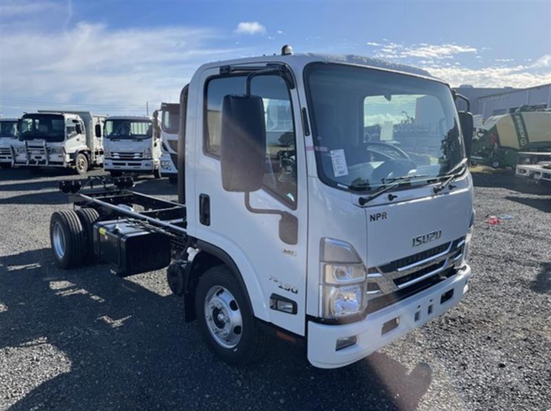 Isuzu NPR75-190 truck, Trucks, Trailers Utes Isuzu QLD | Power Farming