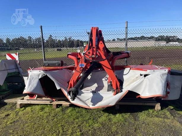 Photo 2. KUHN FC3125DF