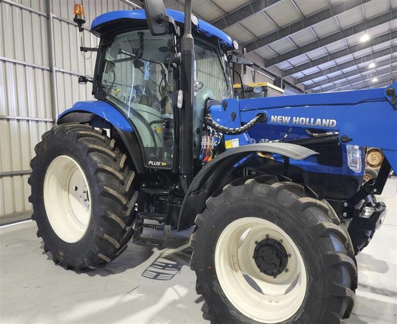 Photo 2. New Holland T6050 FEL tractor