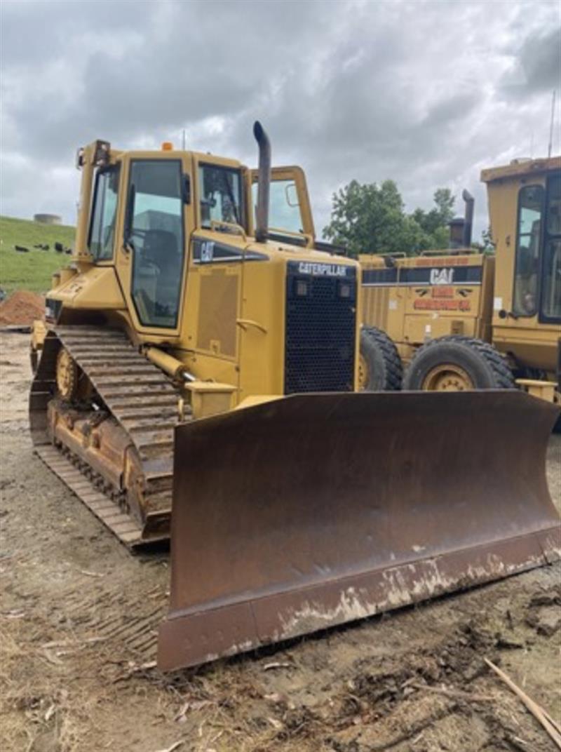 Photo 2. Caterpillar D5N XL dozer