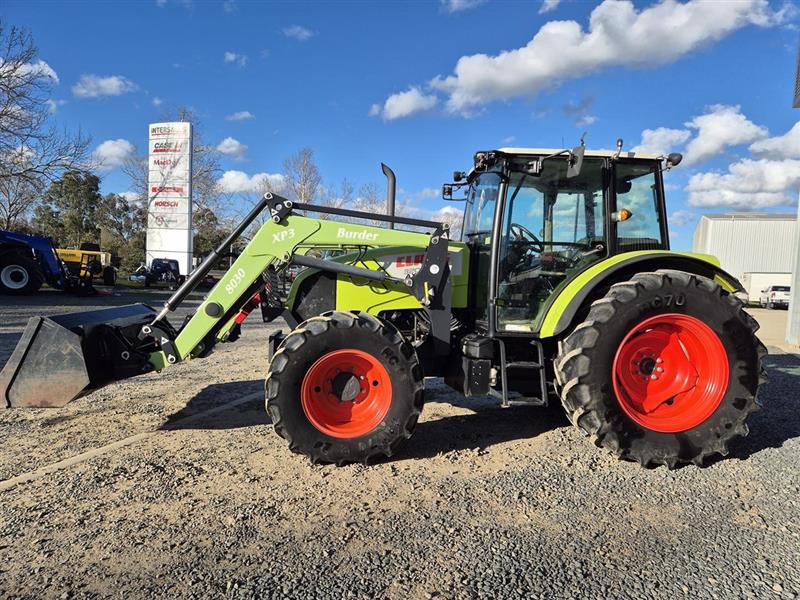 Photo 2. CLAAS AXOS 320 Tractor