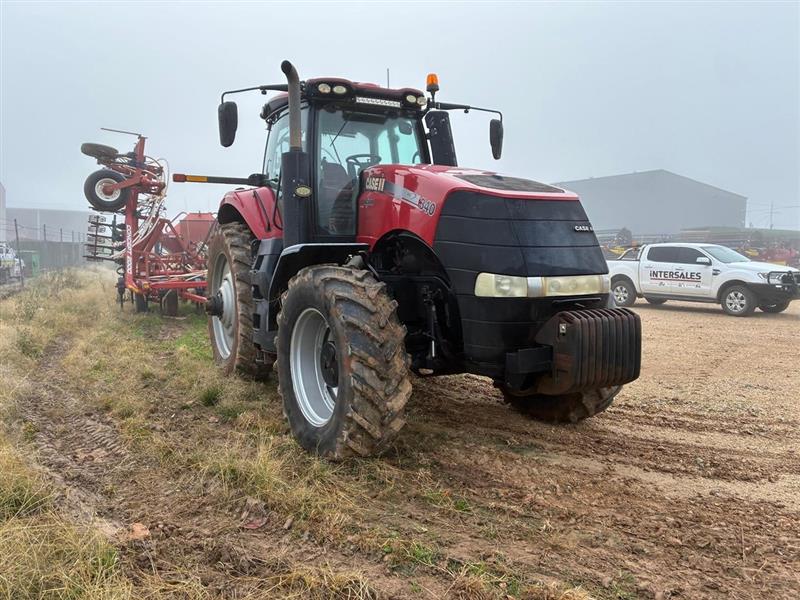 Photo 2. CASE IH MAGNUM 340 Tractor