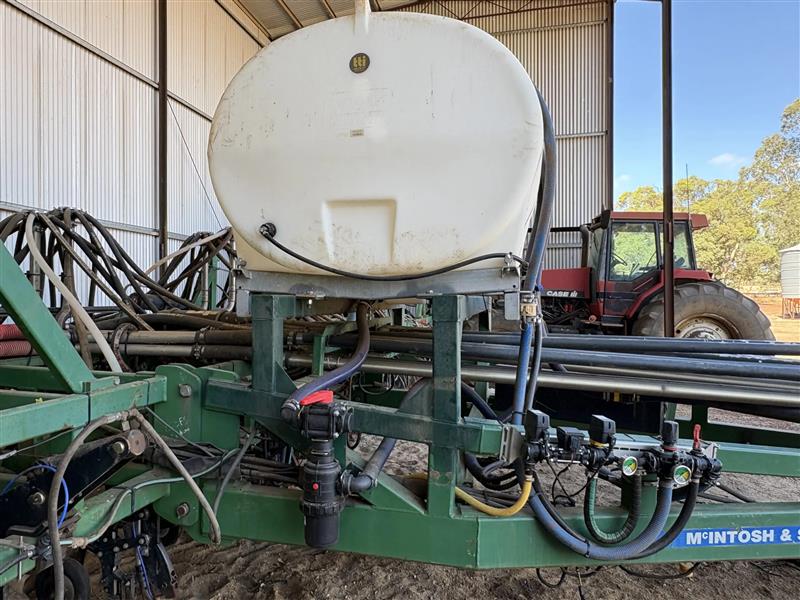 Photo 2. Ausplow D260-70 tillage