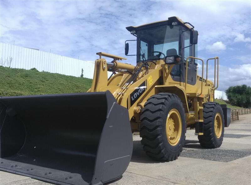 Photo 2. Lovol 938H 4T Lift Wheel Loader