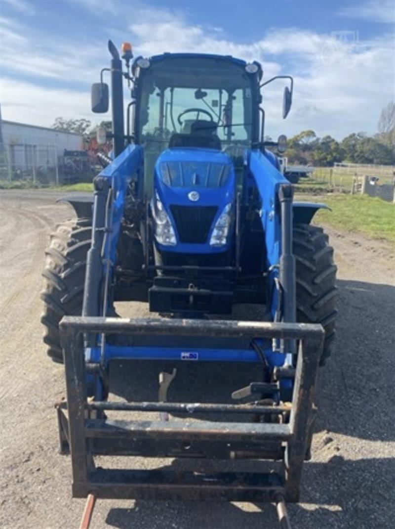 Photo 2. New Holland T5.115 tractor