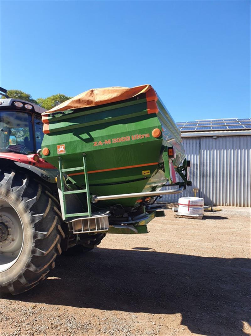 Photo 2. Amazone ZAM3000 Fertilizer/Manure Spreader