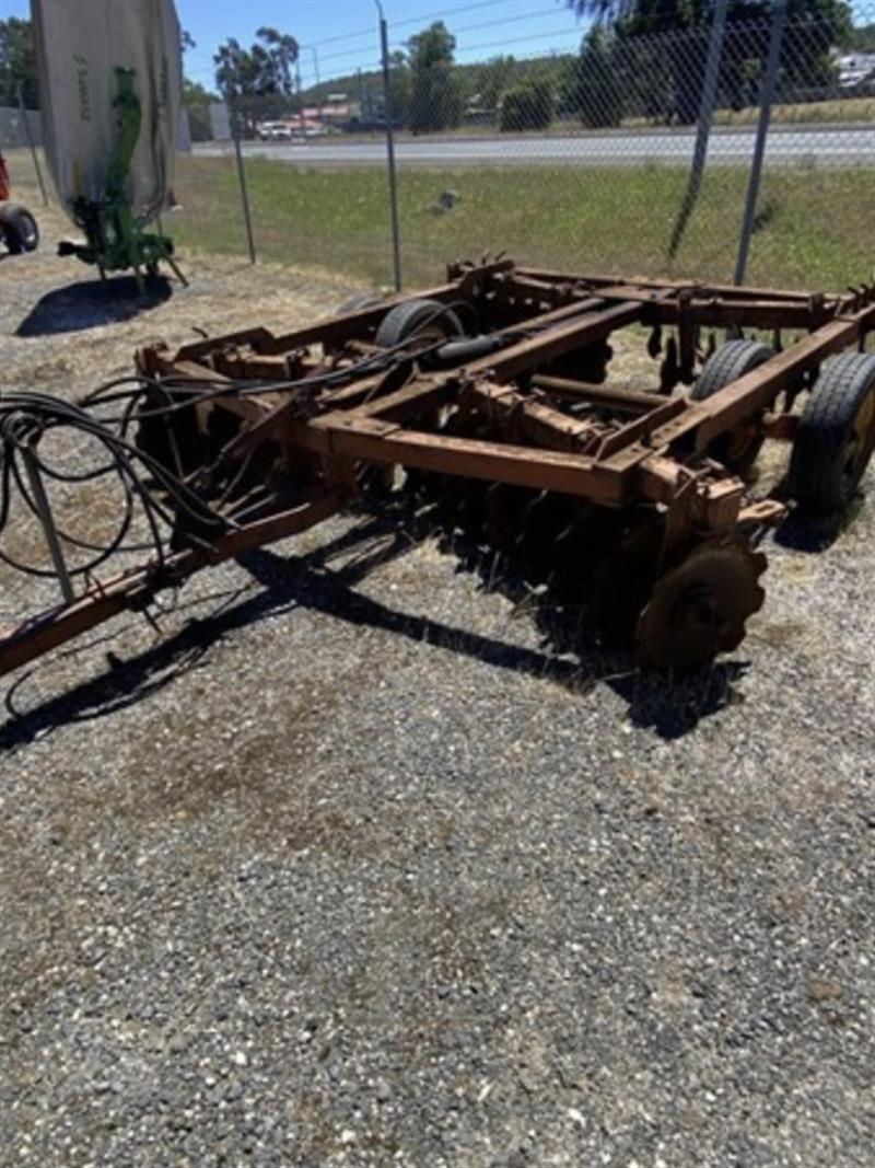 Photo 2. International 31 plough