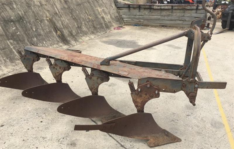 David Brown 4 Furrow mouldboard plough, Seeding Tillage David Brown QLD