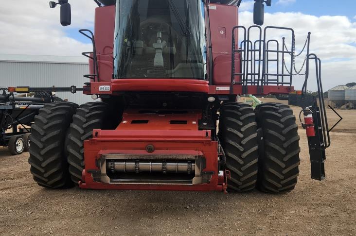 Photo 2. Case IH 8120 combine harvester