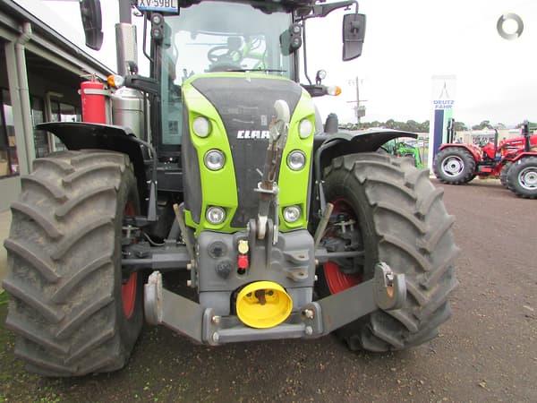 Photo 2. Claas Arion 660 CMatic tractor