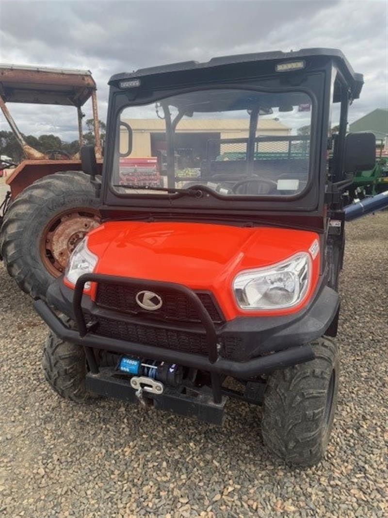 Photo 4. Kubota RTV-X1140W-H 4 passenger utv