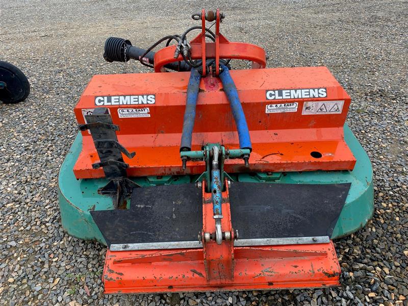 Photo 4. Clemens 160-210 Adjustable vineyard mower