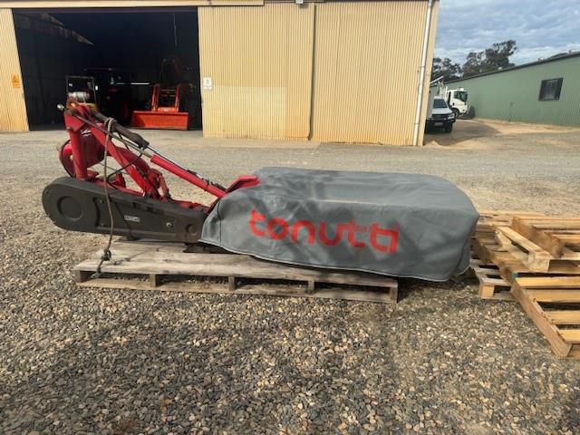 Photo 2. Tonutti DMP165 mower